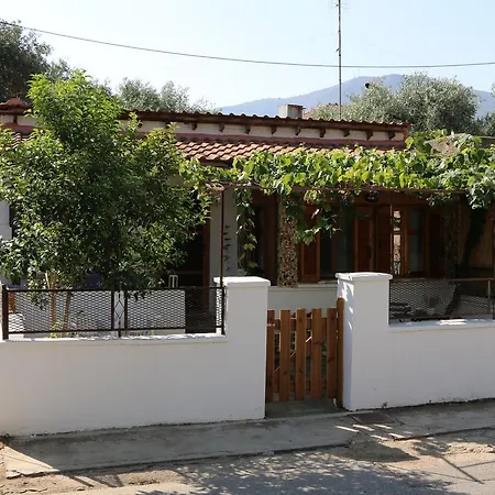 Tzitzikia House * Skála Kallirákhis